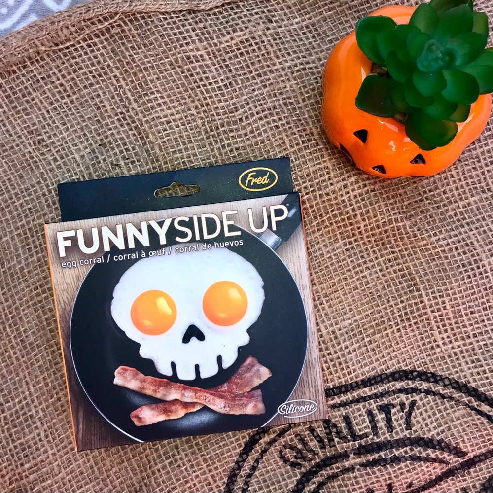 Fried Egg Skull Egg Mold Funny Side Up New / NIB